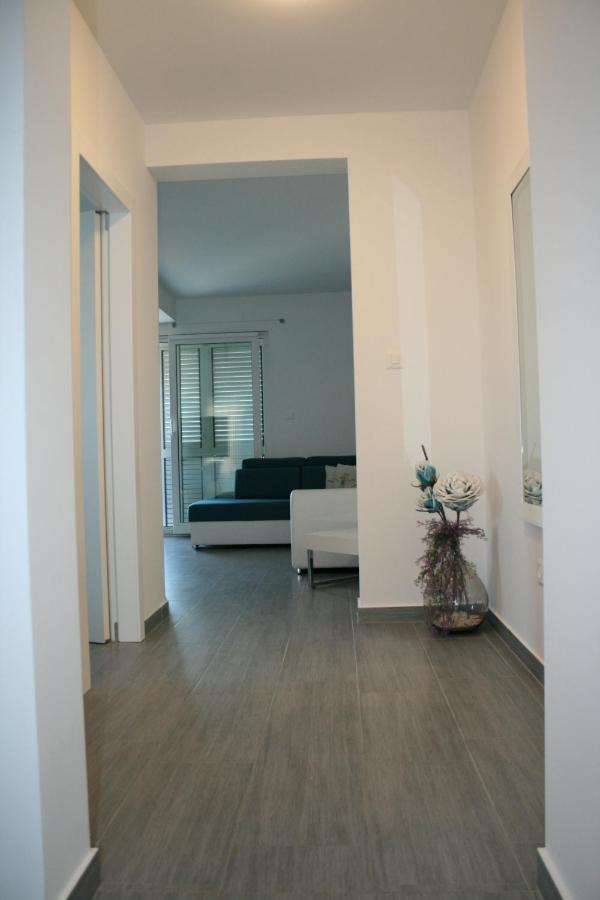 White Anchor Apartment Водице Екстериор снимка