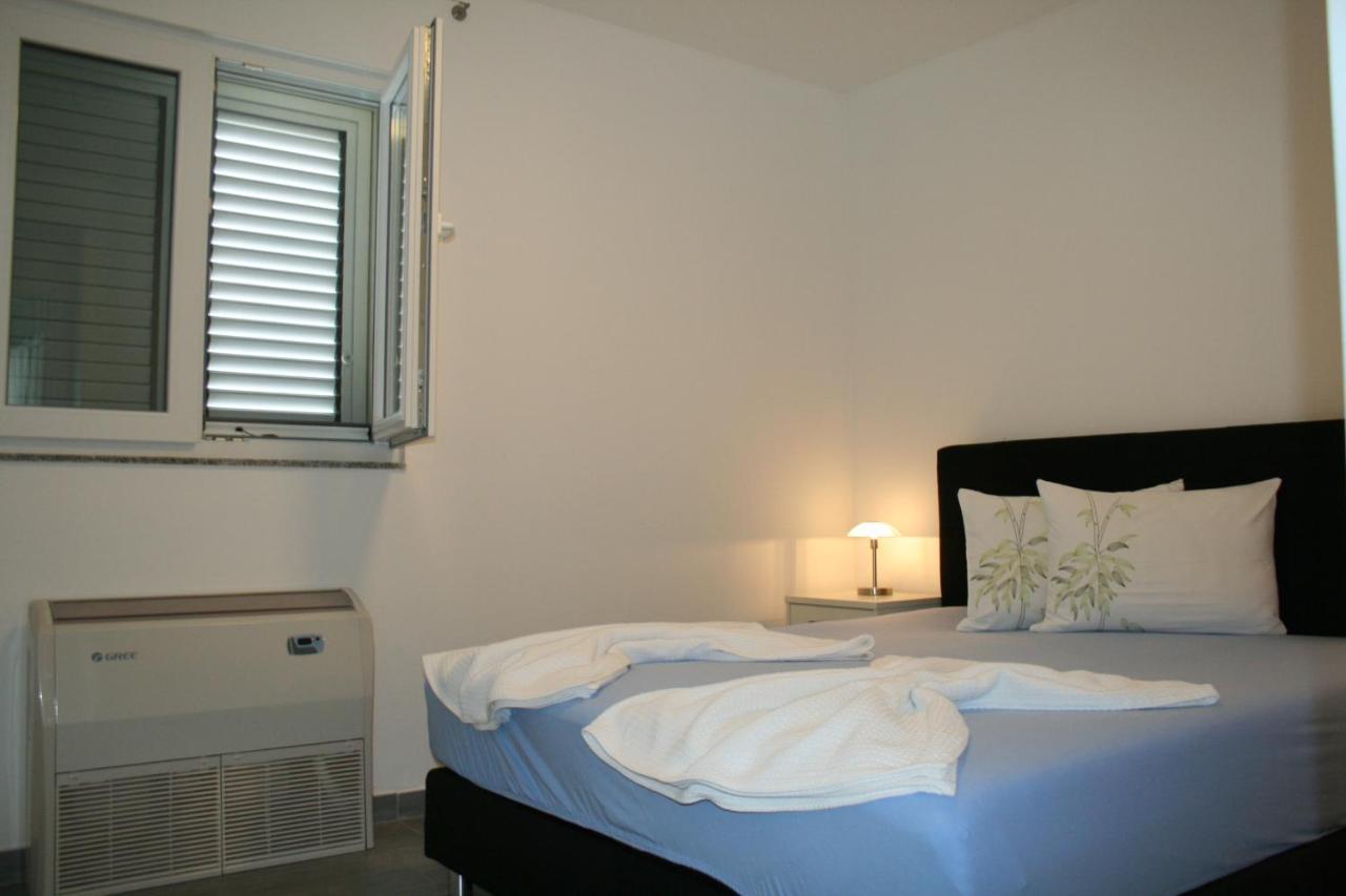 White Anchor Apartment Водице Екстериор снимка